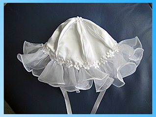 Hut_Taufkleid