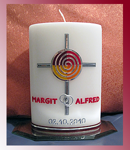 Hochzeitskerze mit Kreuz und Spirale