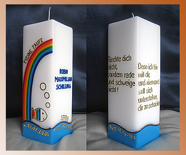 Motiv "Regenbogenfisch" auf  Vierkantkerze mit Taufspruch