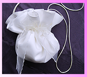 Tasche, Beutel, Beuteltasche zur Kommunion oder Hochzeit mit Schleife