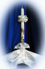 Kerzen mit Kerzenschmuck als Beispiel